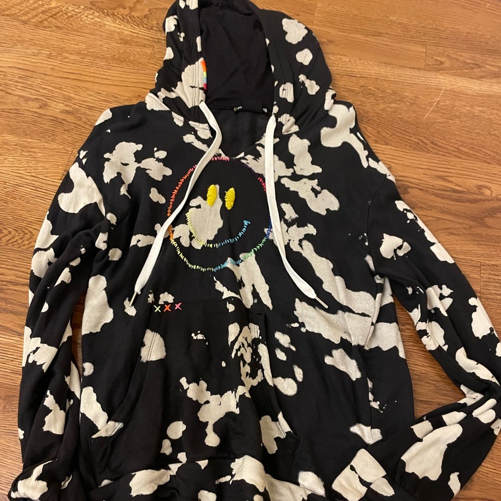 Global love tye dye hoodie